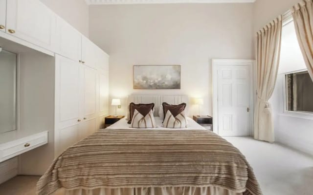 Hertford Flat 5