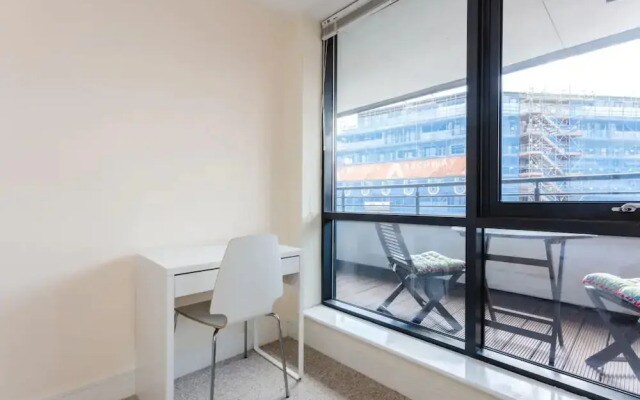 Vivid Apartment in Central London
