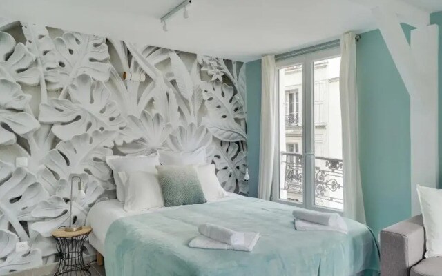 145 Suite Marc, Large Studio, Paris Center