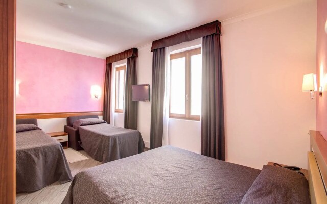 Hotel Roma Tiburtina
