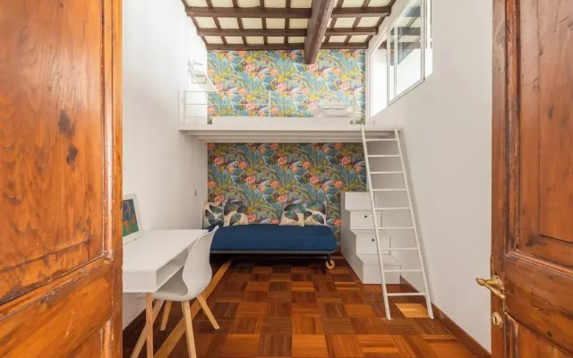 Campo De' Fiori Large And Beautiful Apartment