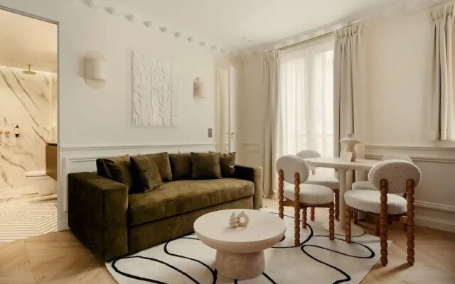 Apartment in Paris for 4 People