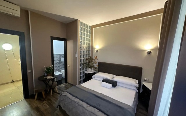 Candia Rooms