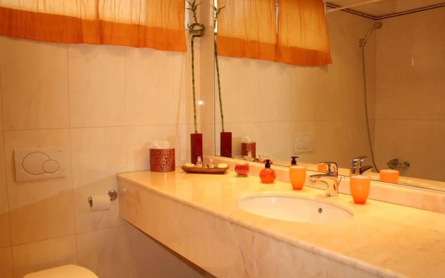 Hotel Monica