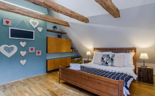Old Town square APT by Michal&Friends