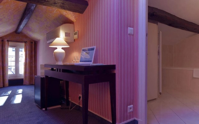 Hotel Beaubourg