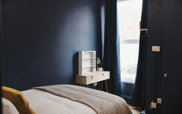 Captivating 2-bed Apartment in Liverpool