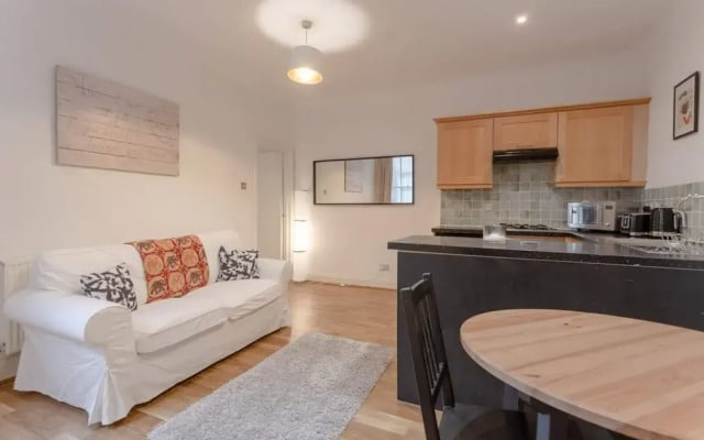 Charming Property in Clapham
