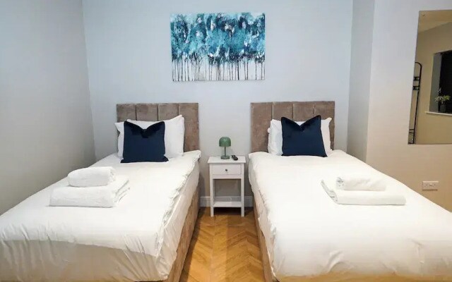 Wisteria F2 - single beds
