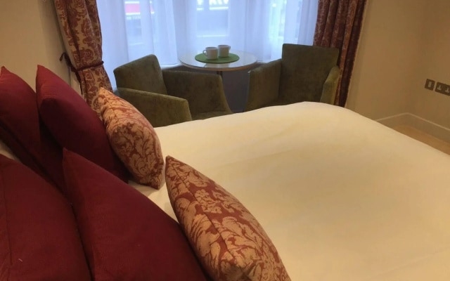Alma Rooms