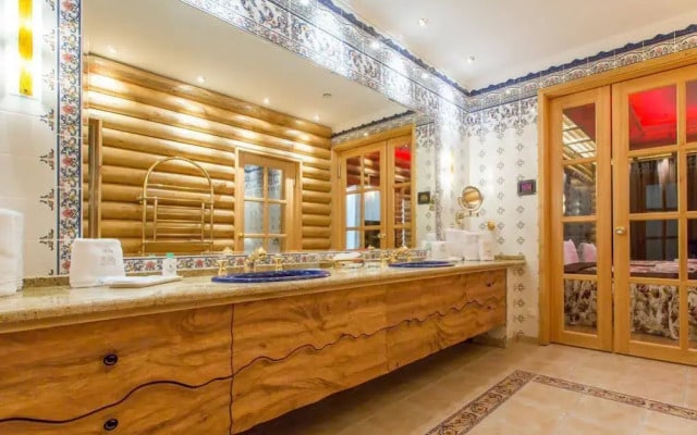 Royal Spa & Hotel Resort