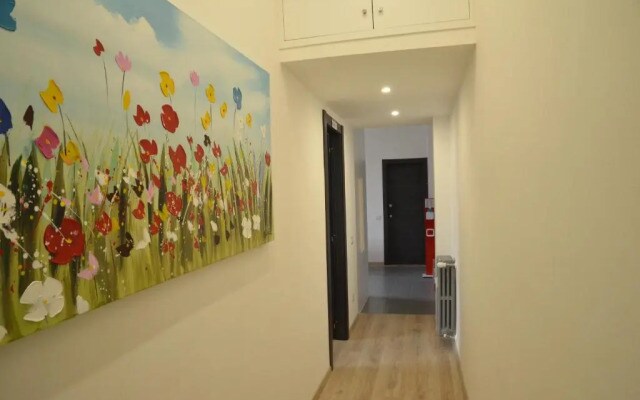 Sunnycornerinrhome (Adults Only)