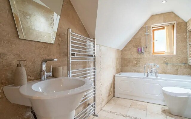Luxurious Sheffield Villa With Stunning Views