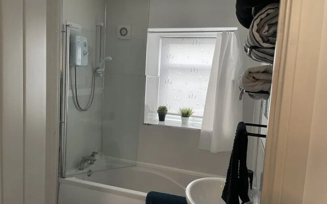 Impeccable 1-bed Apartment in Chesterfield