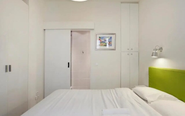 Sleek Apartments near Saint Germain