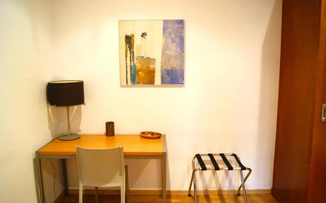 Places4stay Ramblas 2bd
