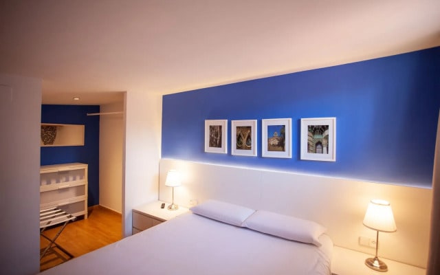 Las Ramblas Pasaje Bacardi Apartments