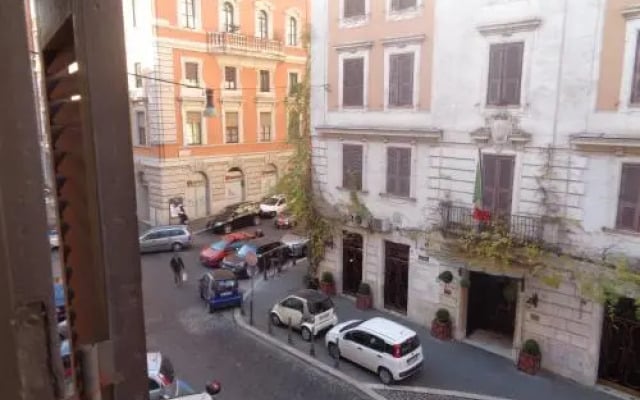 V Rome Suite