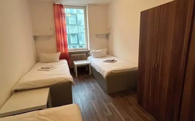 2-Rent Group Hostel Apartments SEN14