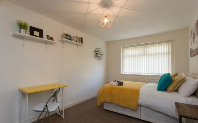 Townhouse @ Briggs Avenue Crewe