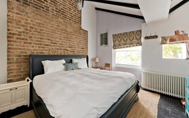 1 Bed Bohemian Loft Style Apt