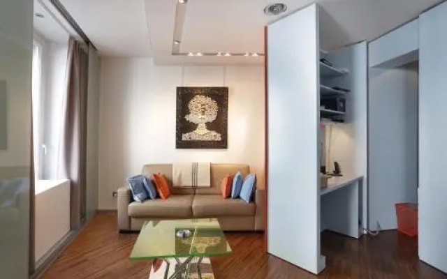 Matignon Terrace Apartment
