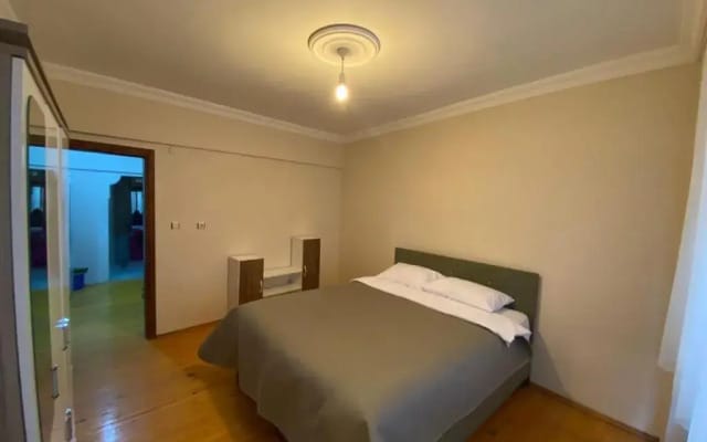 2 bedrooms central area located appartment 2 floor