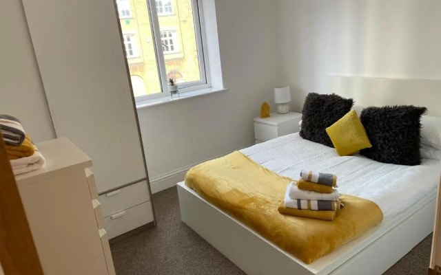 Best Priced Apartment In Hull 3