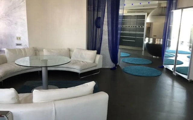Dynasty Apartment 32 Floor