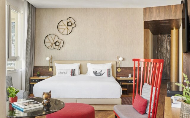 Отель Hyatt Centric Gran Via Madrid