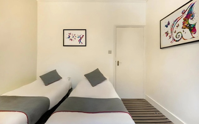 Enrico Hotel