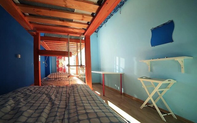 Koma Hostel