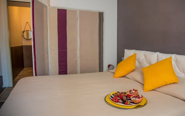 Flat 285