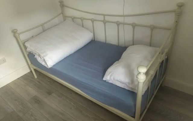 Southall - Sleeps 3 & Great Transport Links
