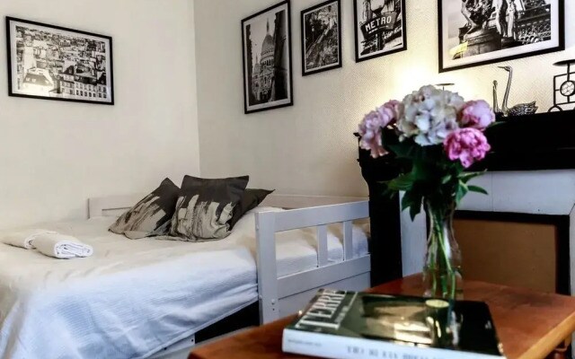 Montmartre Apartments - Degas