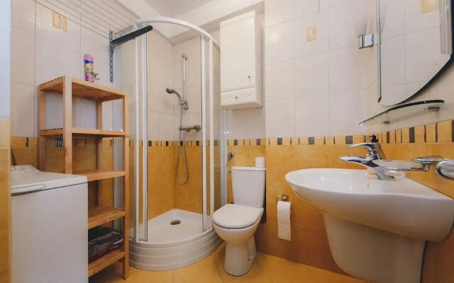 Shortstaypoland Aleje Jerozolimskie B57 (No Front Desk Please Contact The Property 5 Days Before Your Arrival)