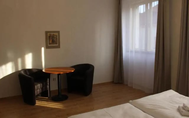 Hotel Cerny kun