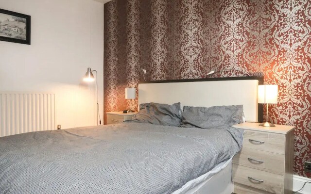 Bazely Street - Deluxe Double Room