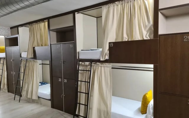 M-A Rooms Mate