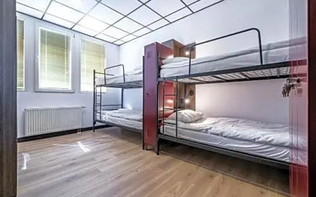 VOLA Hostel