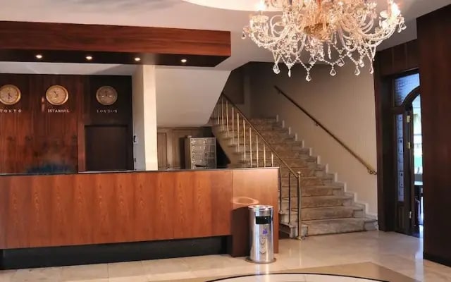 Pelikan Otel