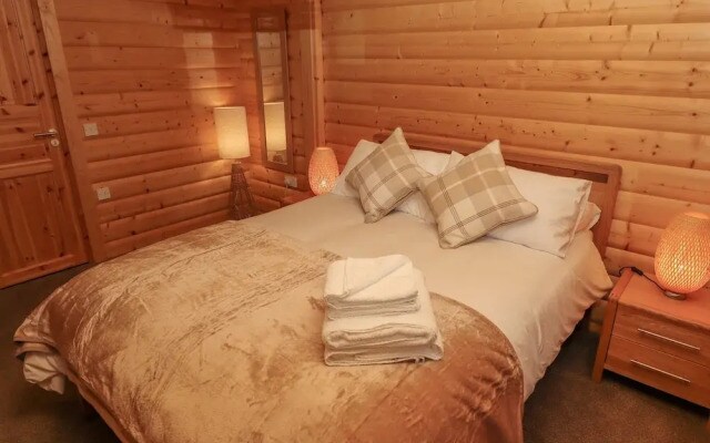 Leafy Hollow Lodge