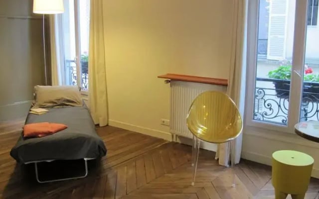 Apartment between Montmartre and Opera