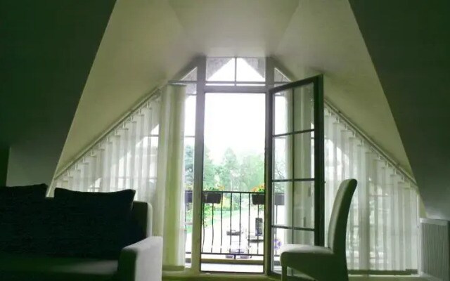 Alongės Guest House