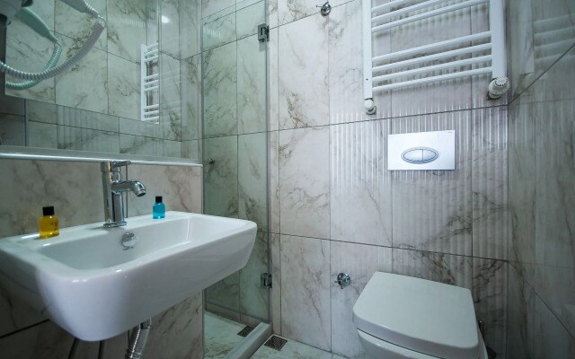 Newway Apartments