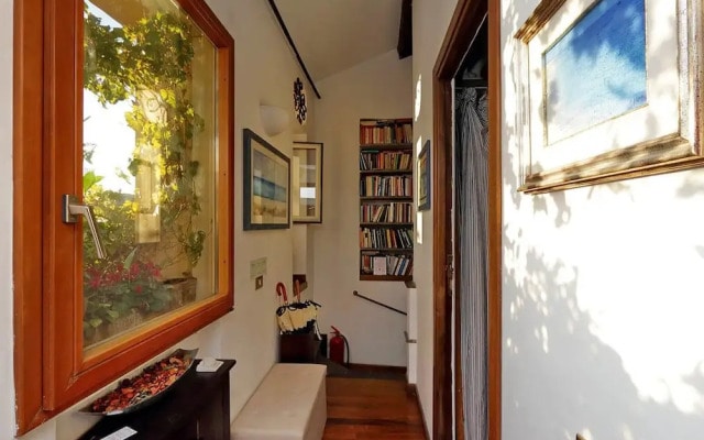 Piazza Mattei Terrace Apartment