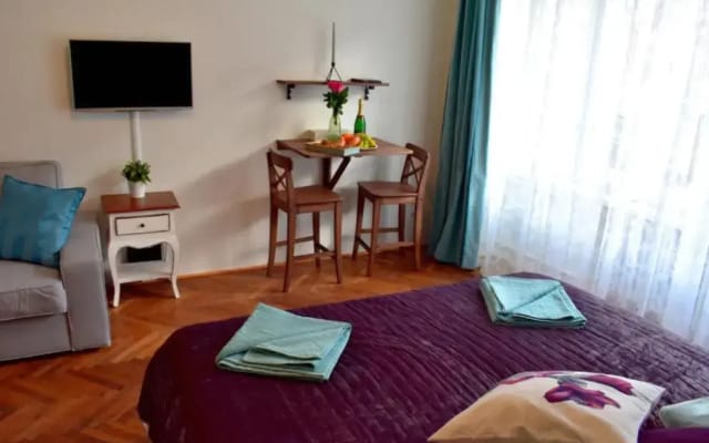 AIRSTAY PRAGUE Romantic apartments Karlin