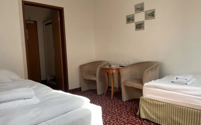 Hotel Romania