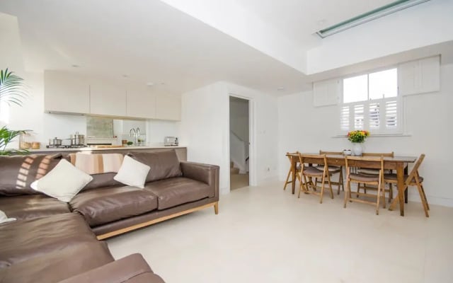 2 Bedroom Flat Near Hampstead Heath