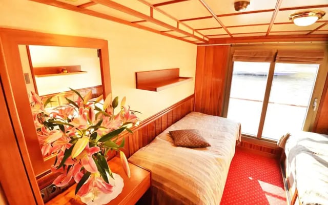 Florentina boat